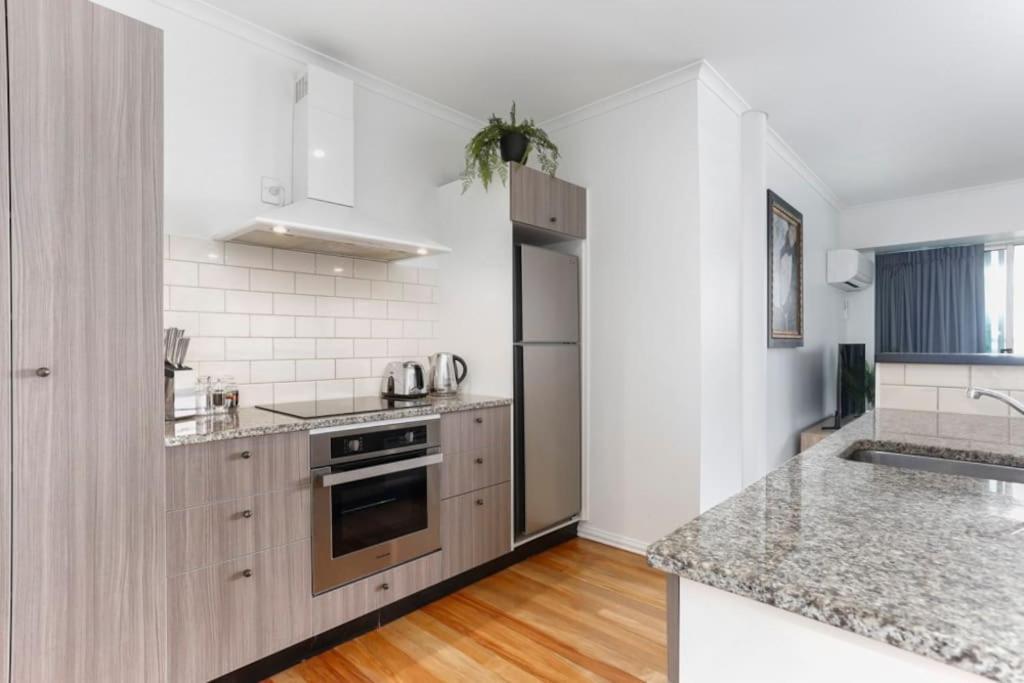 Newly Refurbished Waterfront Apartment! 3320 Auckland Esterno foto